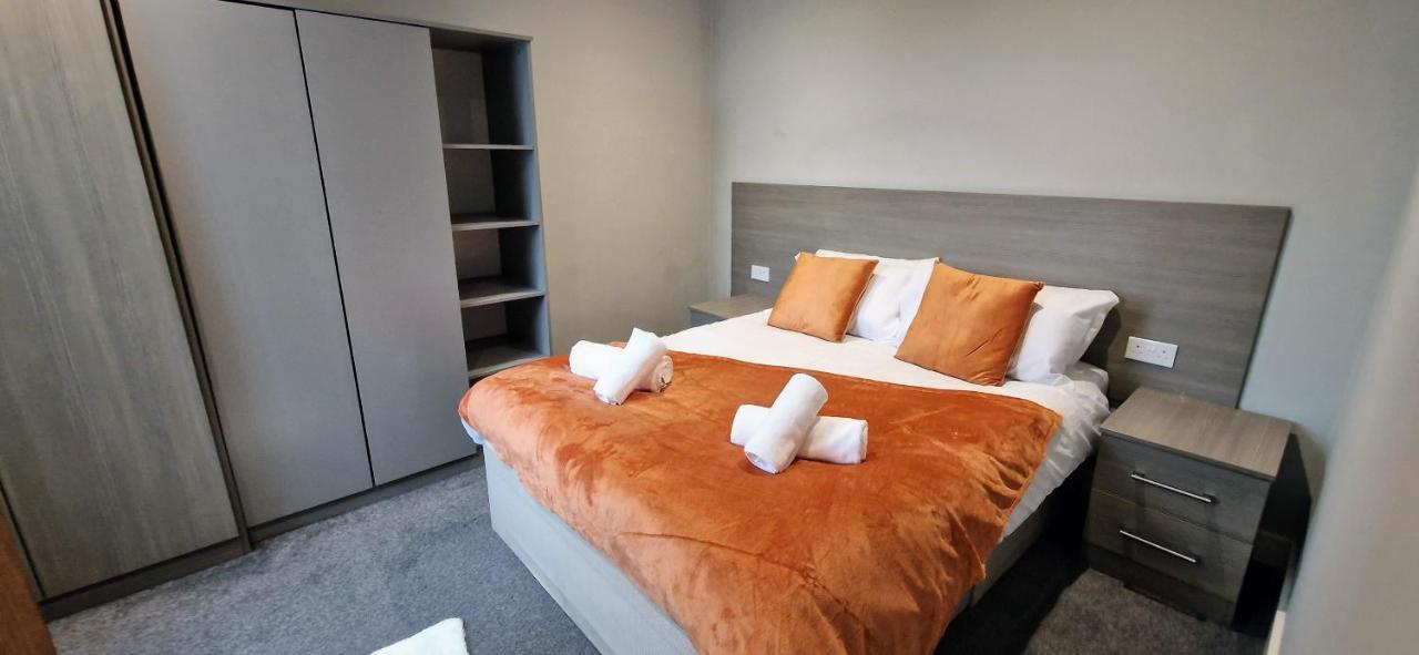 Central Reading Modern 3Br Flat - Walk To Station And High Street Zewnętrze zdjęcie