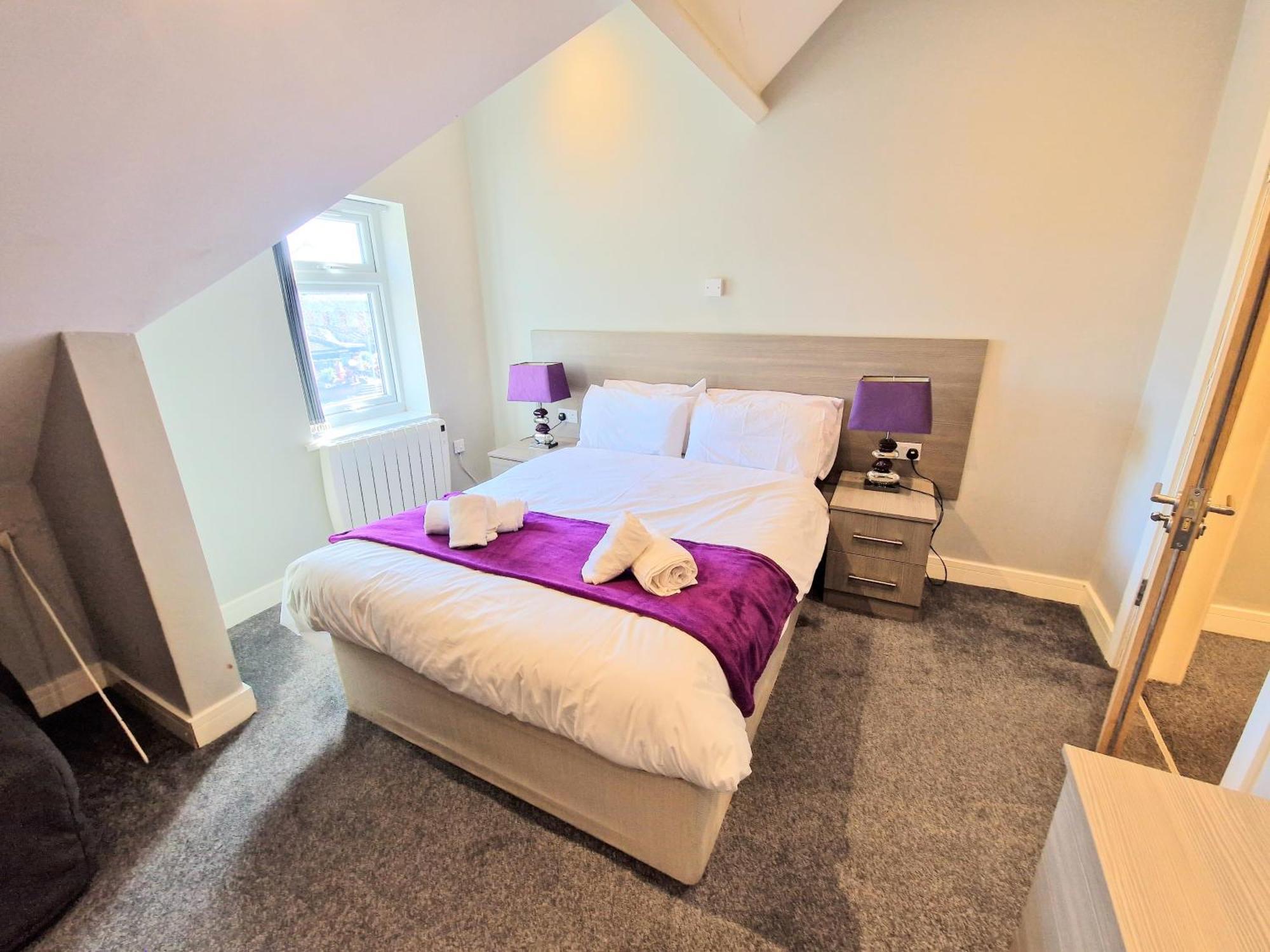 Central Reading Modern 3Br Flat - Walk To Station And High Street Zewnętrze zdjęcie